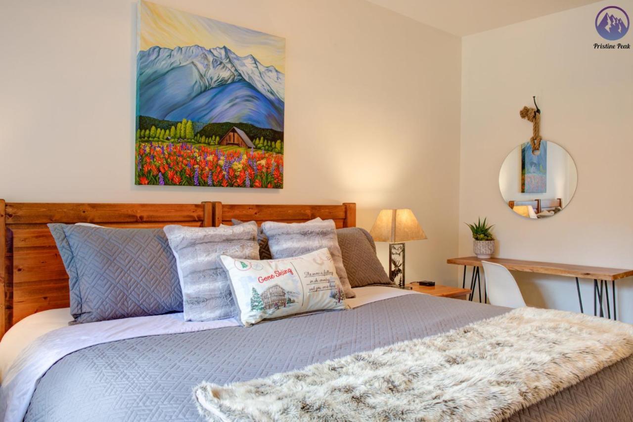 Modern Nordic 2 Bedroom Mountain View Condo Canmore Eksteriør bilde